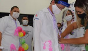 Enfermagem realiza ação social no Dia das Crianças - UNILINS