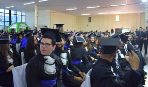 Formandos recebem diploma da graduação - UNILINS