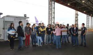Alunos realizam visita técnica ao Aeroporto Viracopos - UNILINS
