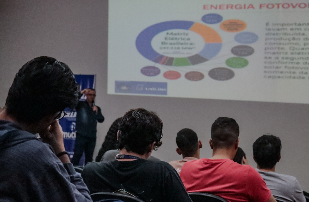 Curso de Energia Solar Fotovoltaica destaca inovação e sustentabilidade em Lins - UNILINS